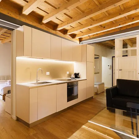 Apartment Dimore Pellicciai, Nel Cuore Del Centro Storico - Domus
