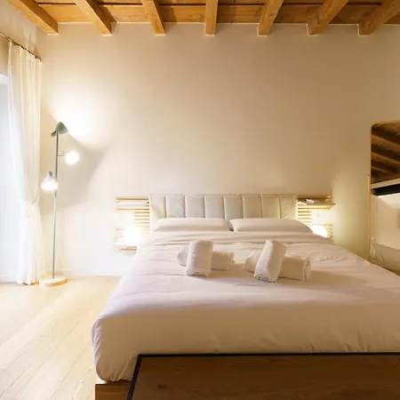 Dimore Pellicciai, Nel Cuore Del Centro Storico - Domus Apartment